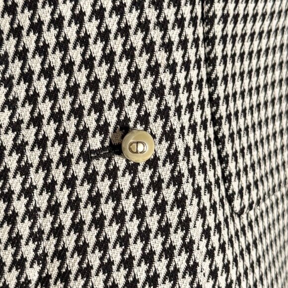 Dior 2023 Black Ivory Houndstooth Pearl Button Jacket - Picture 3 of 11